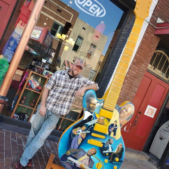 Meet your Posher, Dave - Picture 1 of 1